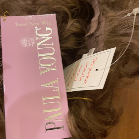 Paul Young Mid Length Color Me Beautifull Wig NWT - Picture 5 of 9